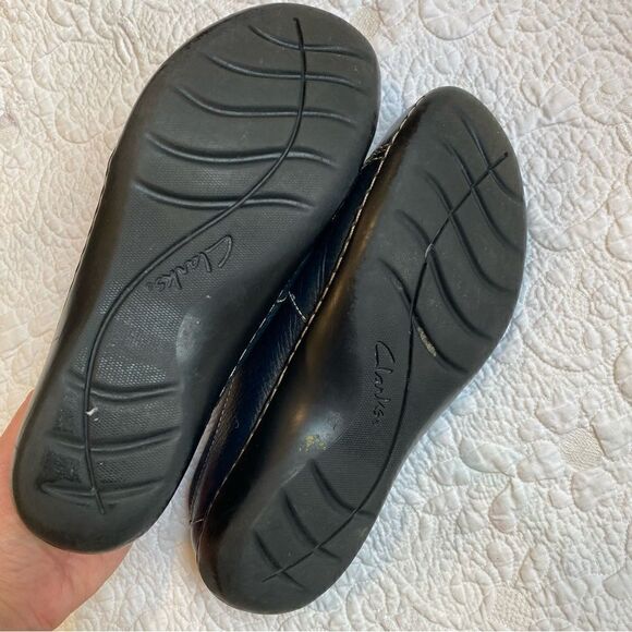 Clark’s bendable leather shoe women’s size 7.5 - Picture 6 of 6